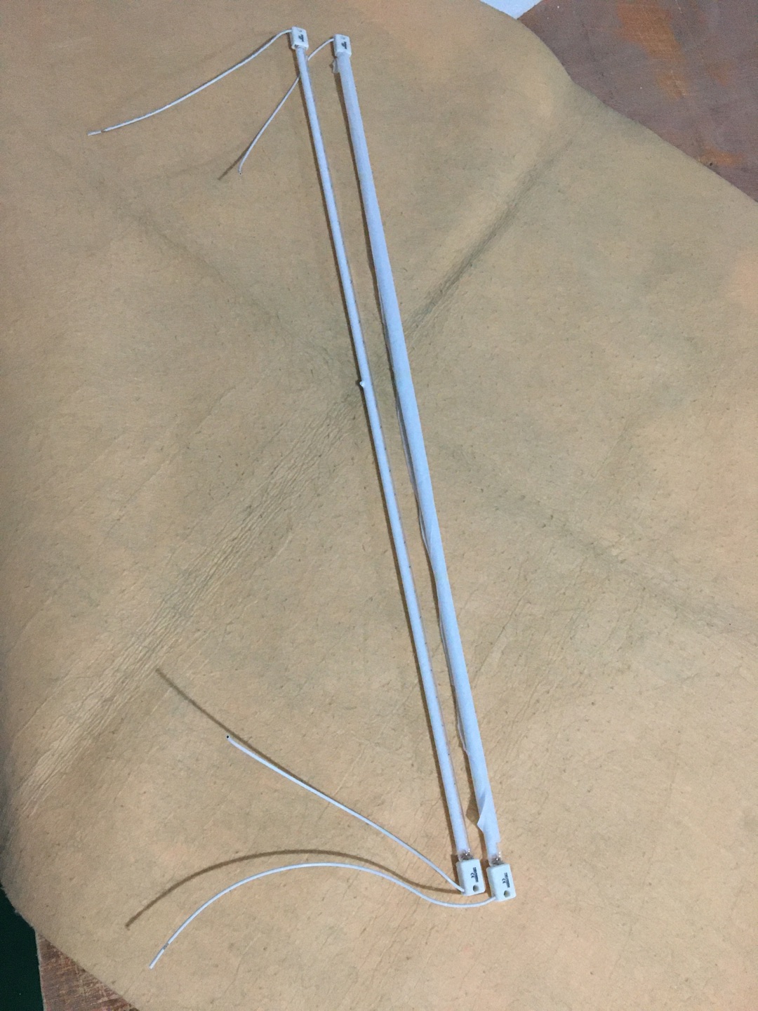 39.25 240v 2000w halogen heat lamp